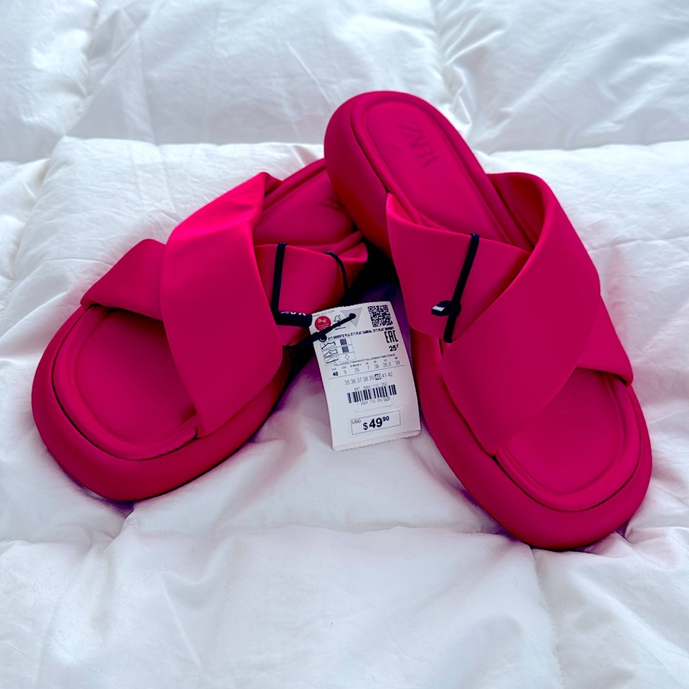 Zara Abierto fuchsia sandals